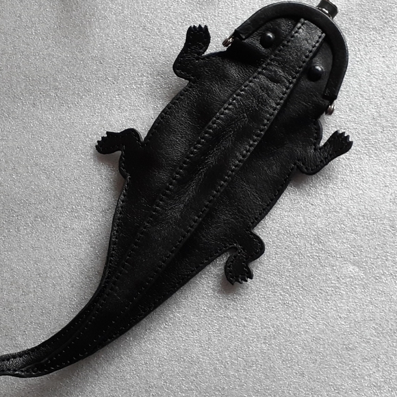 Latico Leather Lizard Change Purse - Picture 3 of 4